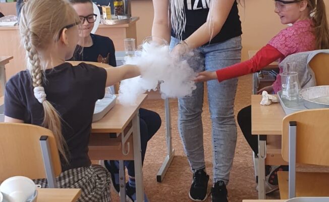STEM projekts “Burbuļojošās gāzes ceļojums!”