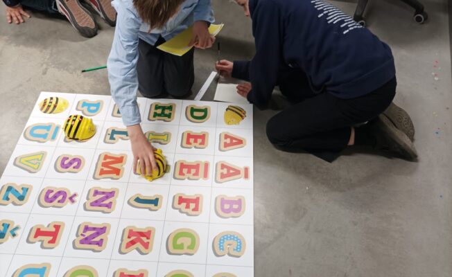 Rodrigo Upmanis un Enija Jerčevska piedalās Reģionālā matemātikas olimpiādē