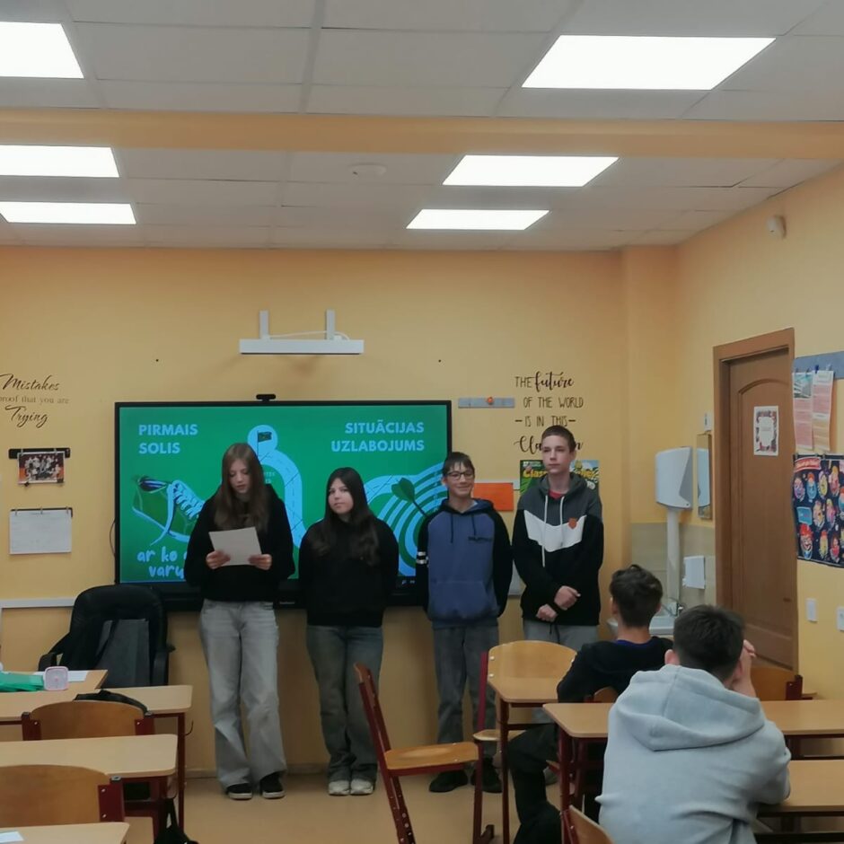 7.ab klases STEM nodarbība “Mans viedoklis - mana balss”