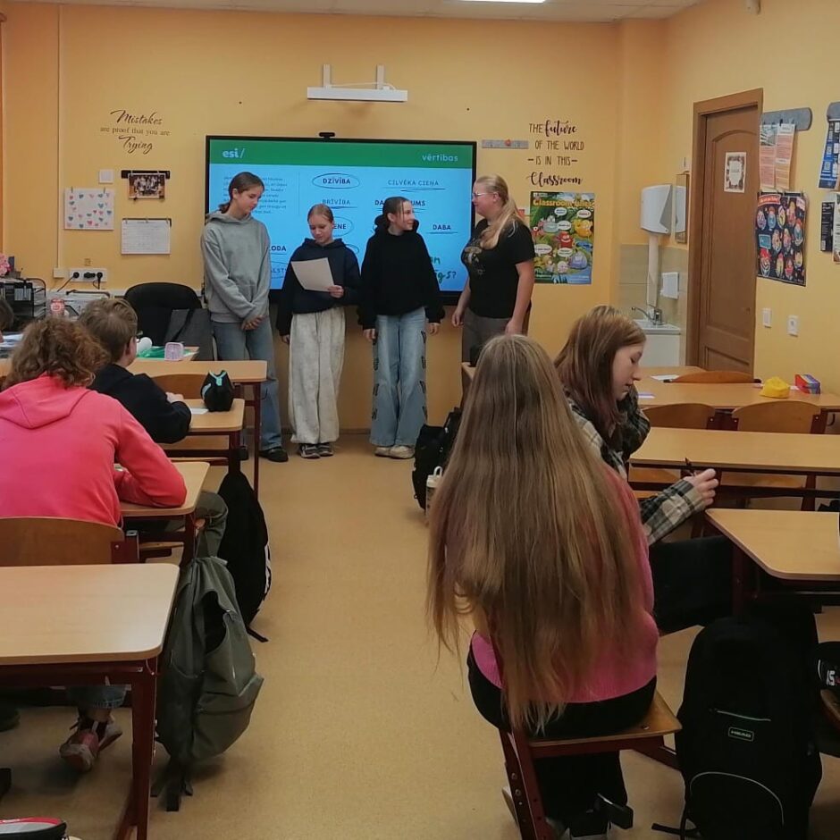 7.ab klases STEM nodarbība “Mans viedoklis - mana balss”